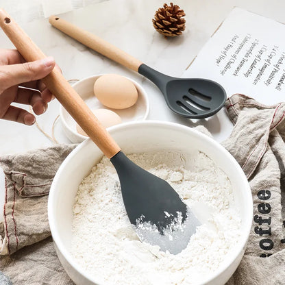 Kit de 12 ustensiles de cuisine (Seulement 2€/pièce)